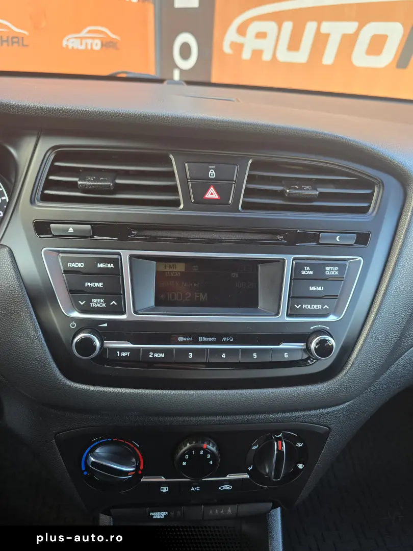 Hyundai I20 Hatchback 1.4 Benzina Automat 2017