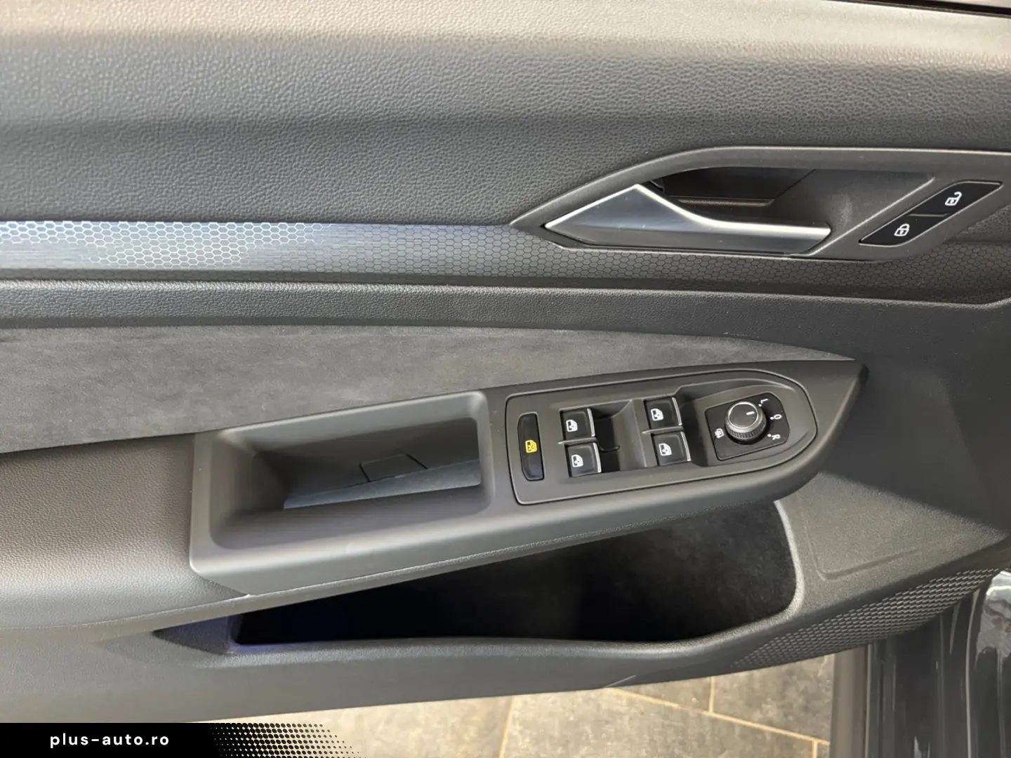 VW Golf GTI DSG PANO HARMAN APP NAVI KAMERA