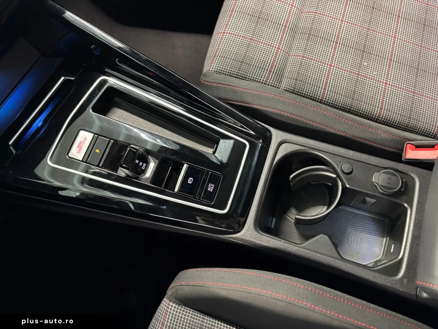VW Golf GTI DSG PANO HARMAN APP NAVI KAMERA