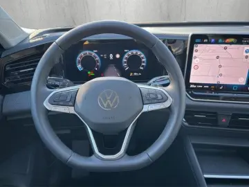 VW Tiguan 1.5 eTSI 131 PS DSG  AHK NAVI LED