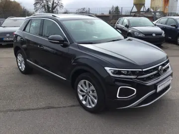 VW T-Roc 1.5 TSI DSG Style AHK MatrixLED ACC Pano