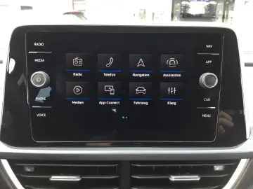 VW T-Roc 1.5 TSI DSG Style AHK MatrixLED ACC Pano