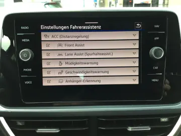 VW T-Roc 1.5 TSI DSG Style AHK MatrixLED ACC Pano