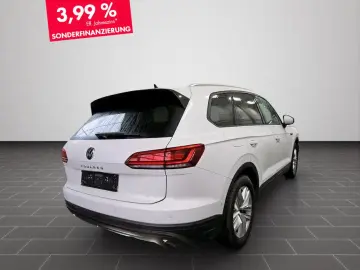 VW Touareg 3.0 TDI 4Motion AHK RFK Luftfederung NAV