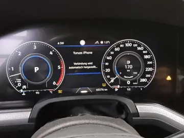 VW Touareg 3.0 TDI 4Motion AHK RFK Luftfederung NAV