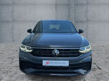VW Tiguan 2.0 TSI DSG 4M R-LINE MATRIX PANO NAV ACC