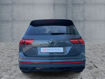 VW Tiguan 2.0 TSI DSG 4M R-LINE MATRIX PANO NAV ACC