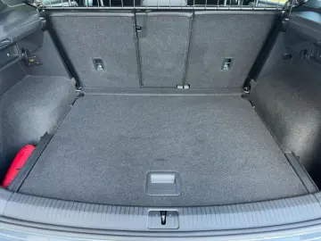 VW Tiguan 2.0 TSI DSG 4M R-LINE MATRIX PANO NAV ACC