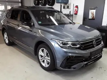 VW Tiguan Allspace 2.0 TSI DSG R-Line BLACK 4M PANO