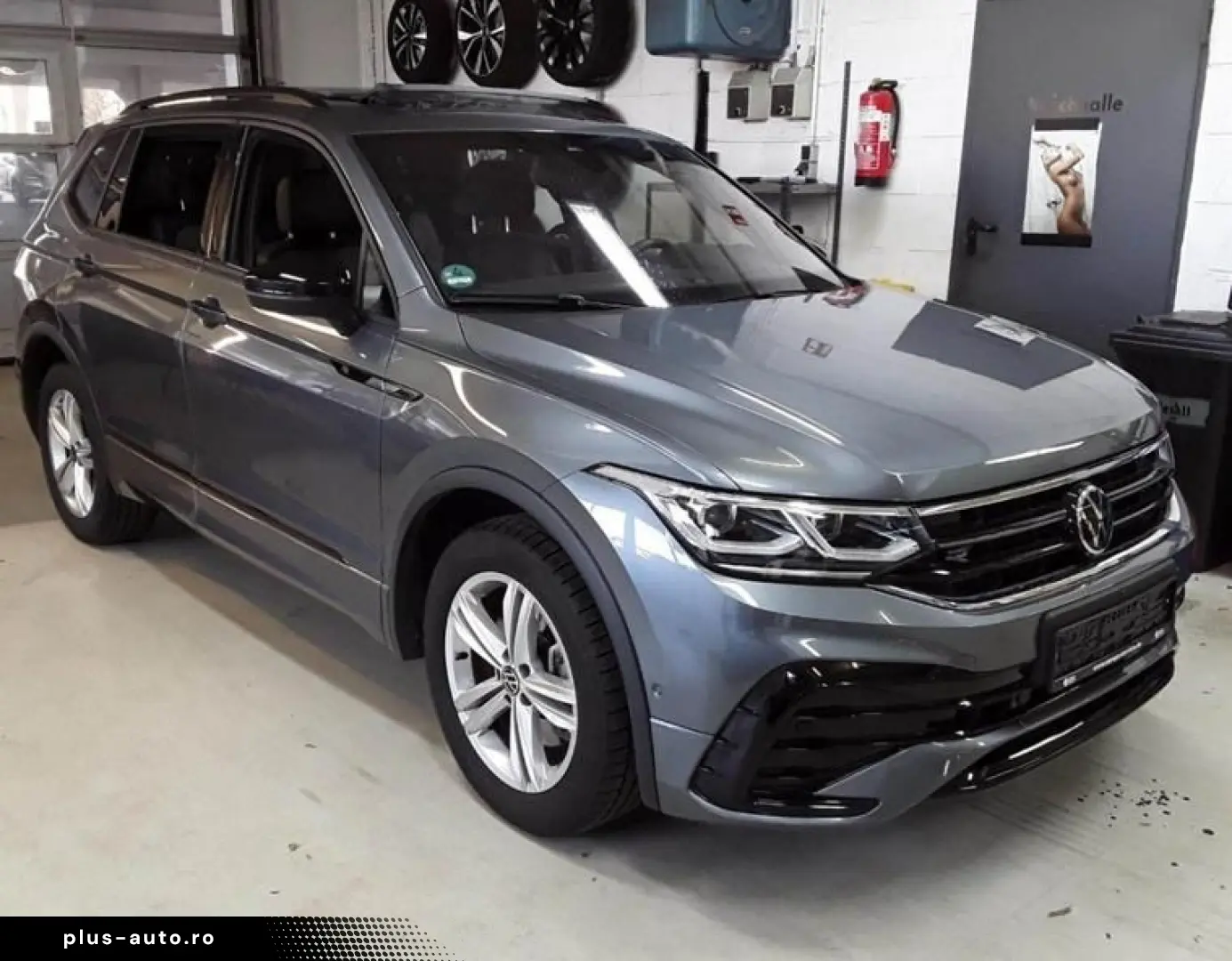 VW Tiguan Allspace 2.0 TSI DSG R-Line BLACK 4M PANO