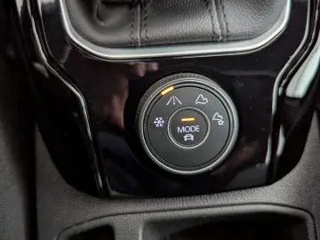 VW T-Roc 2.0 TDI R-Line 4Motion DSG LED NAVI ACC VC