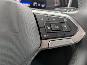 VW T-Roc 2.0 TDI R-Line 4Motion DSG LED NAVI ACC VC