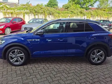 VW T-Roc 1.5 TSI DSG R-Line NWGar Pano Matrix Sound