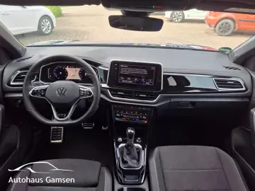 VW T-Roc 1.5 TSI DSG R-Line NWGar Pano Matrix Sound