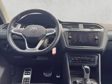VW Tiguan 2.0 TDI Active  Navi  AHK  Kamera KLIMA L