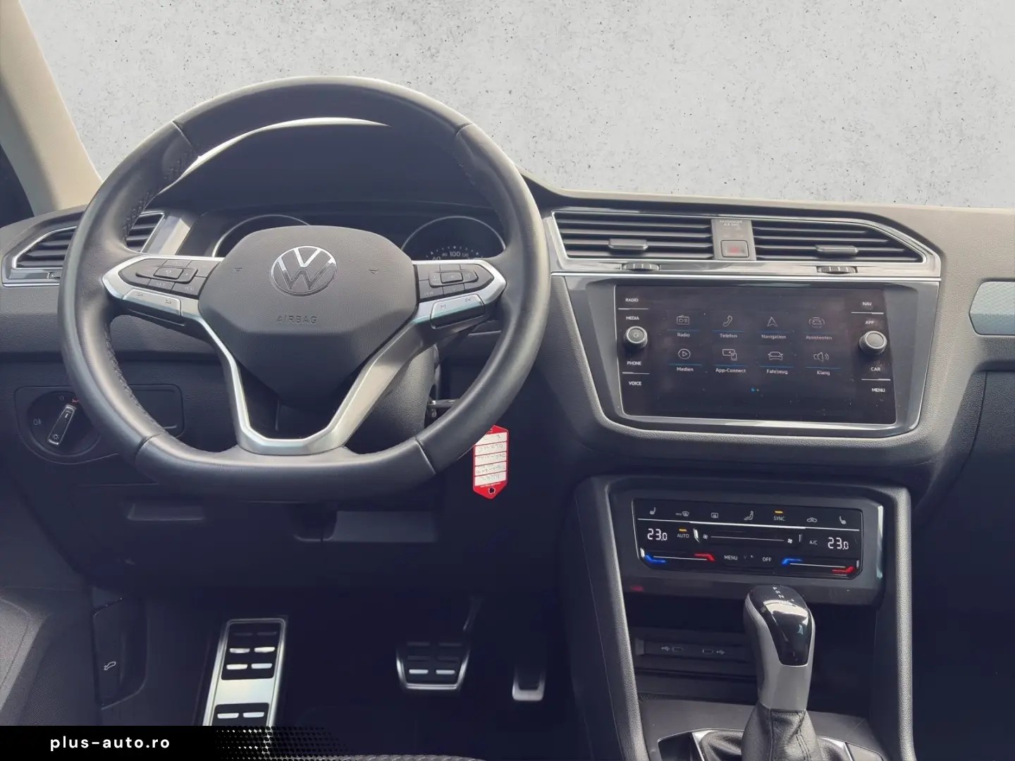 VW Tiguan 2.0 TDI Active  Navi  AHK  Kamera KLIMA L