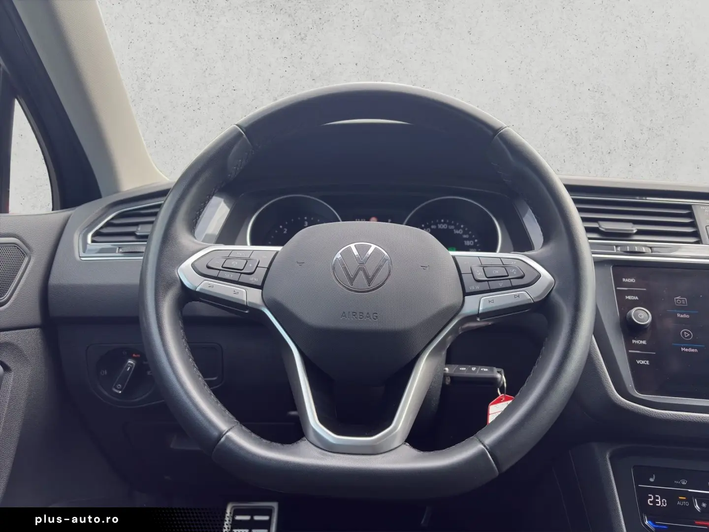 VW Tiguan 2.0 TDI Active  Navi  AHK  Kamera KLIMA L