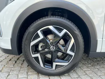 VW T-Cross R-Line 1.5 TSI DSG  LED  ACC  Navi  Kame
