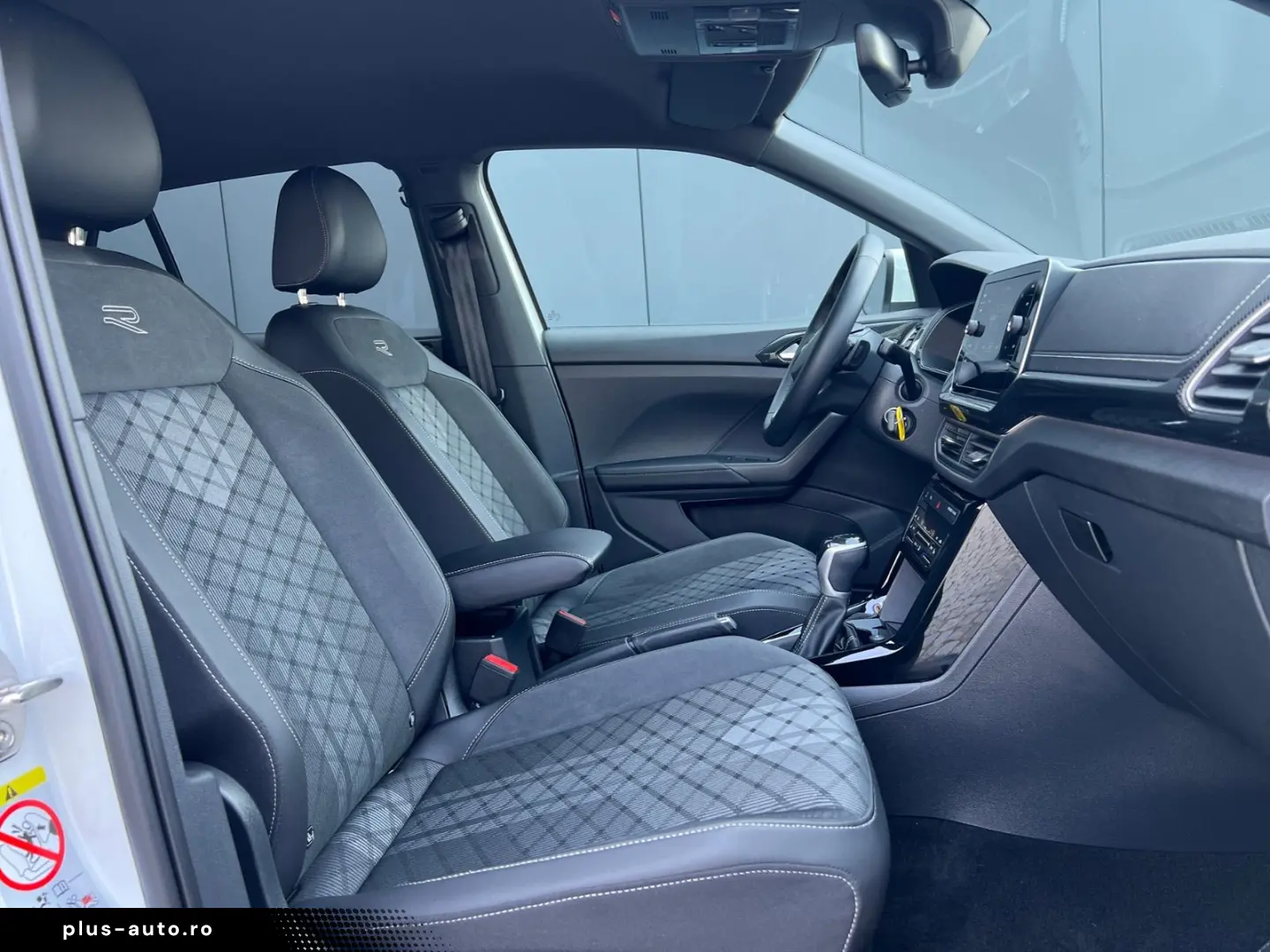 VW T-Cross R-Line 1.5 TSI DSG  LED  ACC  Navi  Kame