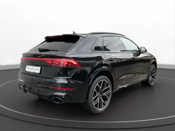 AUDI RSQ8 4.0 TFSI quattro tiptronic   STANDHZ.   AHK