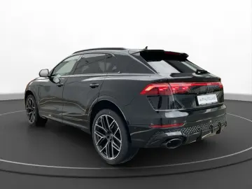 AUDI RSQ8 4.0 TFSI quattro tiptronic   STANDHZ.   AHK
