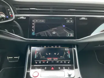 AUDI RSQ8 4.0 TFSI quattro tiptronic   STANDHZ.   AHK