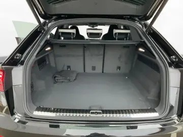 AUDI RSQ8 4.0 TFSI quattro tiptronic   STANDHZ.   AHK