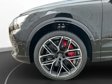 AUDI RSQ8 4.0 TFSI quattro tiptronic   STANDHZ.   AHK