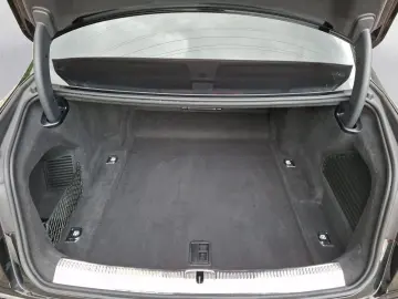AUDI S8 TFSI 420(571) kW(PS) tiptronic