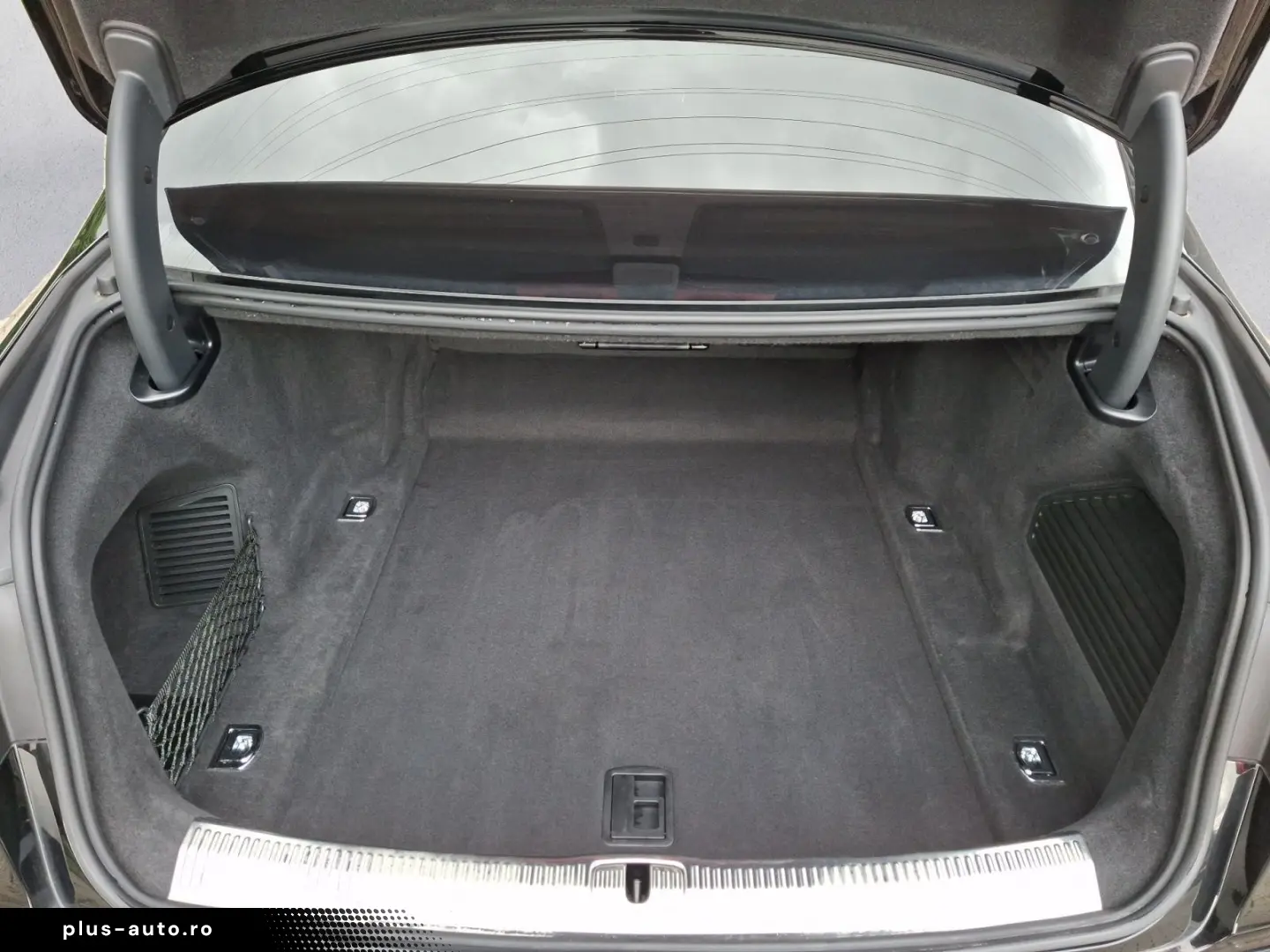 AUDI S8 TFSI 420(571) kW(PS) tiptronic