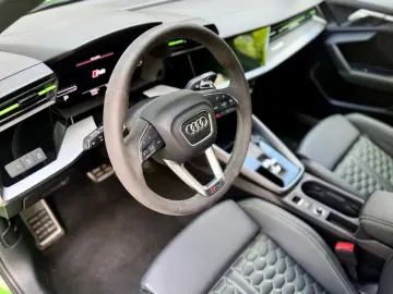 AUDI RS 3 Sportback 2.5 TFSI q. Navi ACC B&O