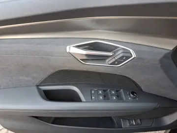 AUDI e-tron GT quattro DYN-PAK HEAD 4xKAM MATRIX AIR