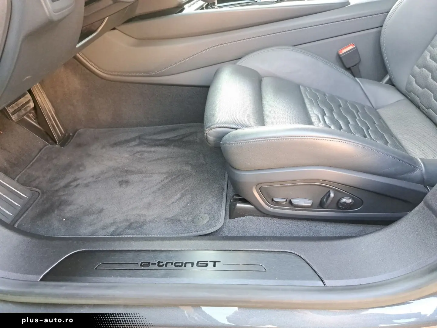 AUDI e-tron GT quattro DYN-PAK HEAD 4xKAM MATRIX AIR