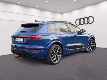 AUDI Q6 e-tron edition one blue quattro AHK PANO B&O