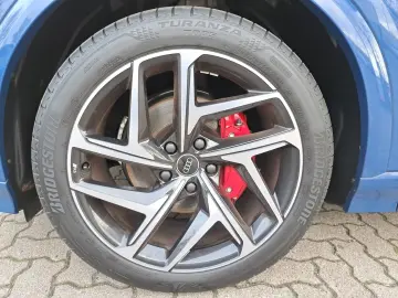 AUDI Q6 e-tron edition one blue quattro AHK PANO B&O