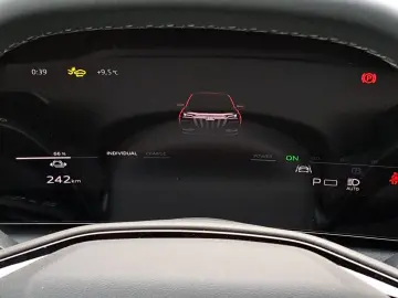 AUDI Q6 e-tron edition one blue quattro AHK PANO B&O