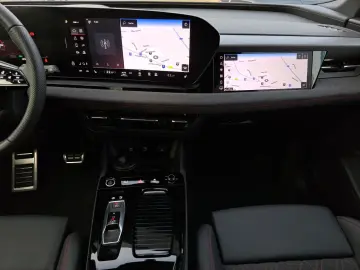AUDI Q6 e-tron edition one blue quattro AHK PANO B&O