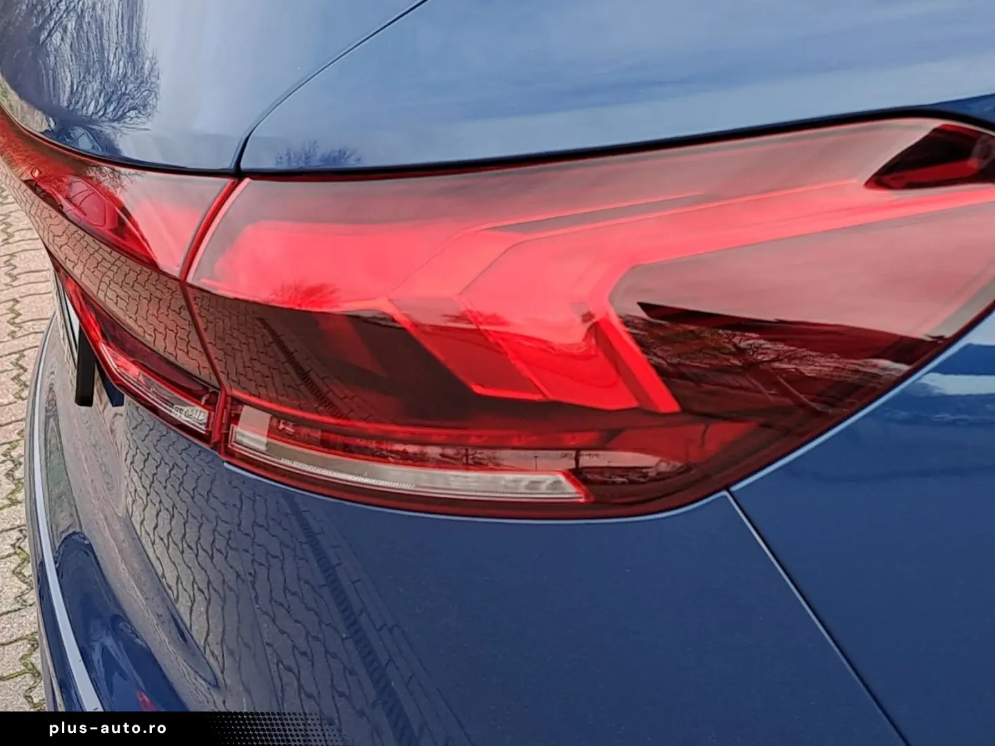 AUDI Q6 e-tron edition one blue quattro AHK PANO B&O