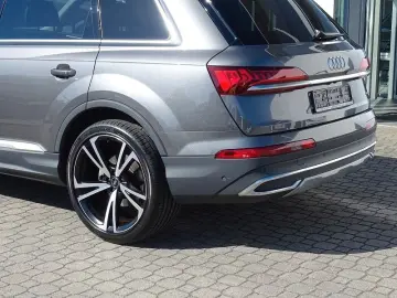 AUDI Q7 45 TDI quattro - Matrix LED   Allradlenkung