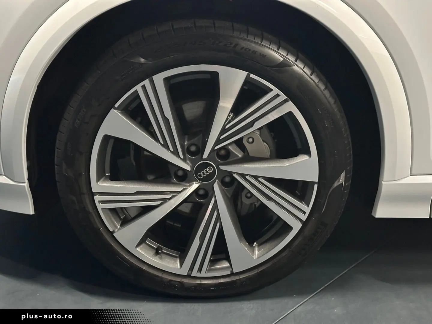 AUDI Q6 e-tron quattro  21Zoll Tech Pro AHK B&O 360