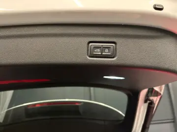 AUDI Q6 e-tron quattro  21Zoll Tech Pro AHK B&O 360