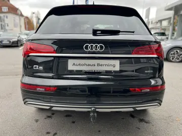AUDI Q5 40TDI QUATTRO STANDHEIZ 360 MATRIX AHK DAB