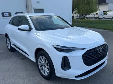 AUDI Q5 2.0 TDI quattro S Line Voll 5Jahre Garantie