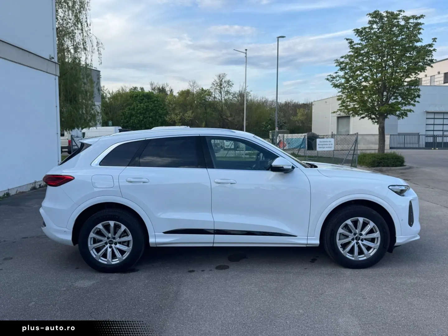 AUDI Q5 2.0 TDI quattro S Line Voll 5Jahre Garantie