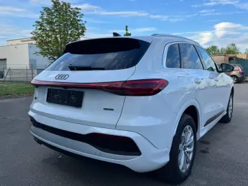 AUDI Q5 2.0 TDI quattro S Line Voll 5Jahre Garantie