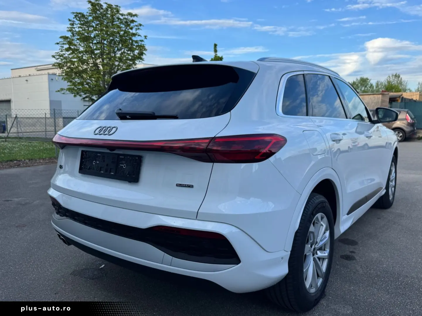 AUDI Q5 2.0 TDI quattro S Line Voll 5Jahre Garantie