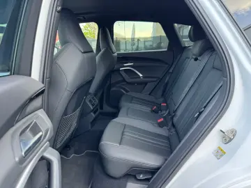 AUDI Q5 2.0 TDI quattro S Line Voll 5Jahre Garantie
