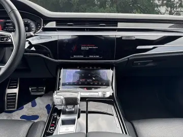 AUDI S8 4.0TFSI Quattro STHZG B&O HUD Pano