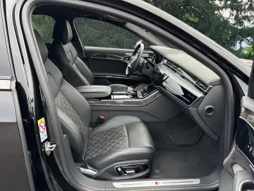 AUDI S8 4.0TFSI Quattro STHZG B&O HUD Pano
