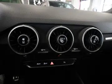 AUDI TTRS COUPE 2.5 TFSI quattro RS-AGA B&O CARBON